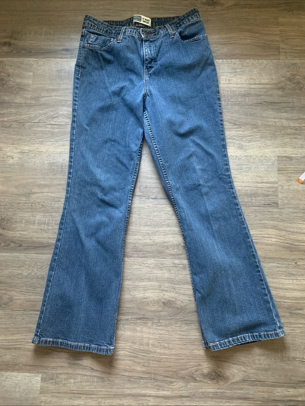 Signature by Levi Strauss Dark Blue Flared Jeans Size 10 Short